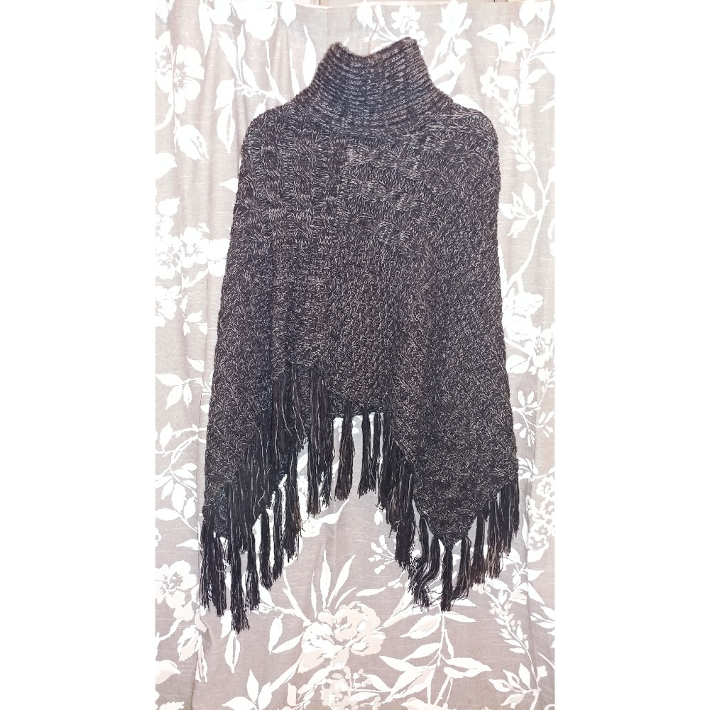 Black&Grey Poncho